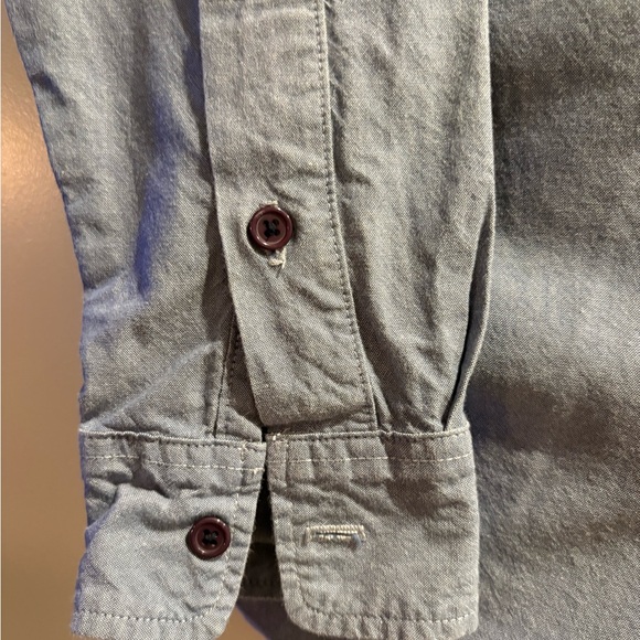 Edgevale Men’s Medium Chambray Button-Up Shirt - 100% Cotton - Picture 5 of 8